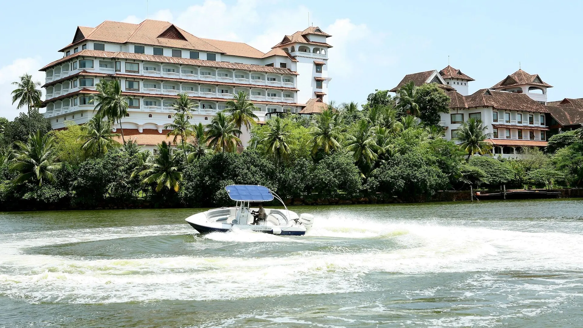Resort The Leela Ashtamudi, A Raviz Hotel Kollam